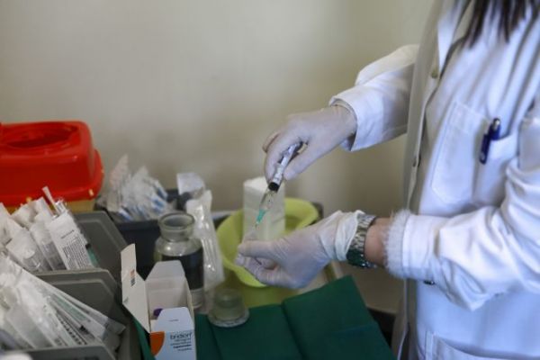 Εμβόλιο : Σε 15 μέρες θα ολοκληρωθεί ο εμβολιασμός στον Ευαγγελισμό – Τι λέει στο MEGA ο διευθυντής της νοσηλευτικής υπηρεσίας