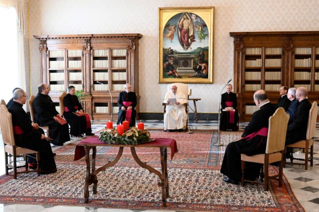 Βατικανό: Θετικοί στον κοροναϊό δύο καρδινάλιοι από το περιβάλλον του Πάπα
