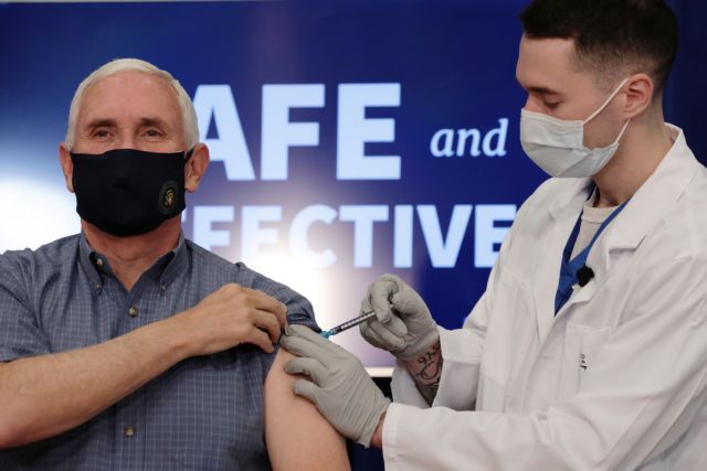 ΗΠΑ: Σε live μετάδοση έκανε το εμβόλιο ο Μάικ Πενς