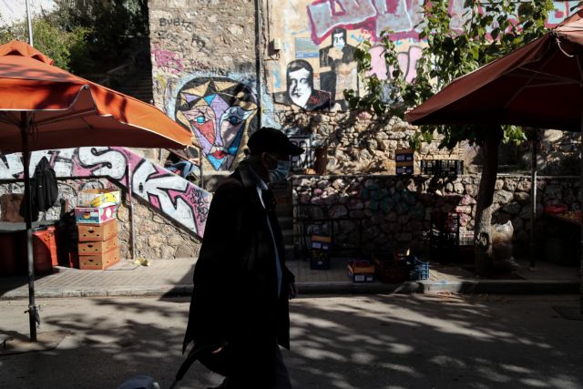 Άρση της απαγόρευσης πώλησης βιομηχανικών ειδών στις λαϊκές αγορές, ζητούν επαγγελματίες