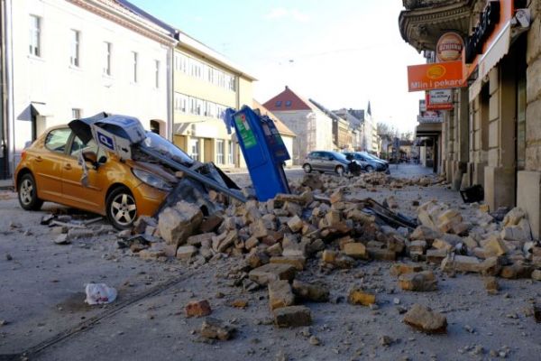 Κροατία: Ενα παιδί νεκρό, πολλοί τραυματίες – Εικόνες καταστροφής από τον σεισμό των 6, 4 Ρίχτερ