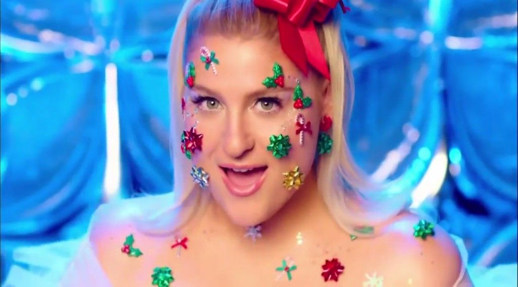 Φρέσκια μουσική για τις γιορτές: 10 νέα άλμπουμ για τα Χριστούγεννα