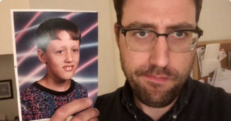 Άντρας ανακάλυψε ότι η σχολική του φωτογραφία έχει γίνει meme στο διαδίκτυο εδώ και χρόνια