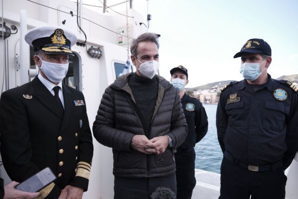 Μητσοτάκης : Οι γυναίκες και οι άνδρες του Λιμενικού μάς κάνουν εξαιρετικά υπερήφανους