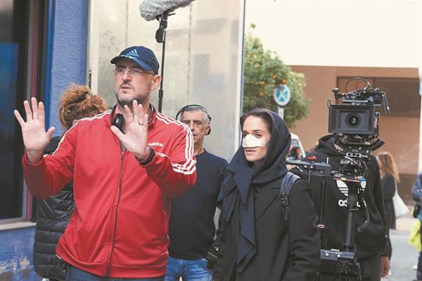 Η Αθήνα, σκηνικό για ξένες πλατφόρμες – Ποιες ταινίες και τηλεοπτικές σειρές θα γυριστούν προσεχώς στην Αθήνα