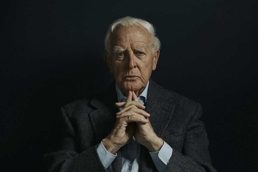 Τέσσερα αριστουργήματα του John Le Carre που πέρασαν από το χαρτί στην οθόνη