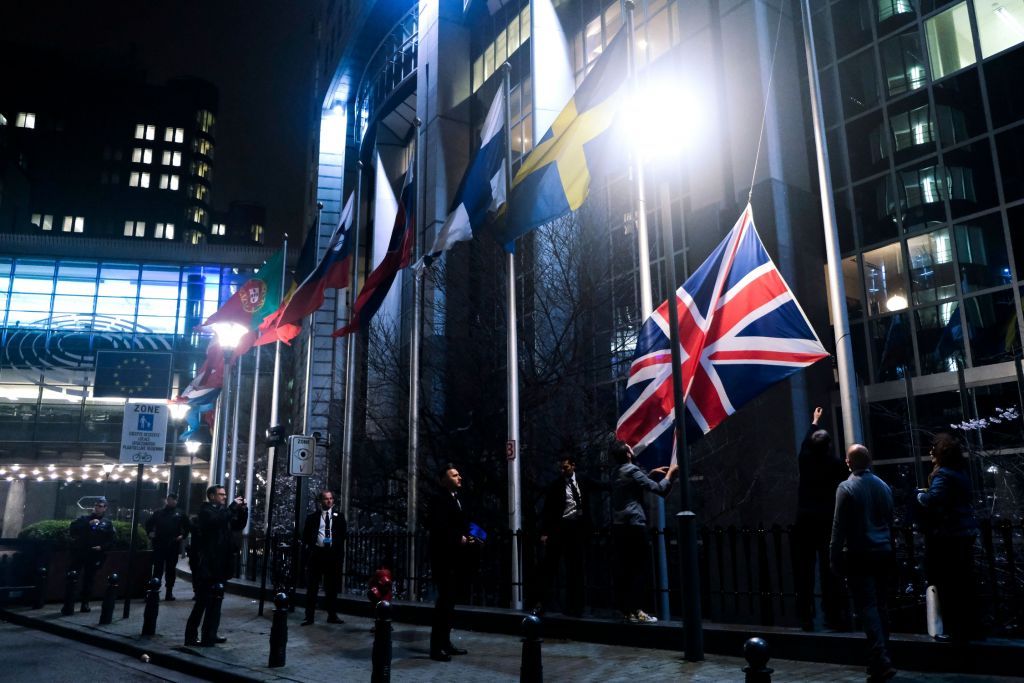 Κομισιόν : Οι πιθανότητες ενός Brexit χωρίς συμφωνία είναι πλέον μεγαλύτερες