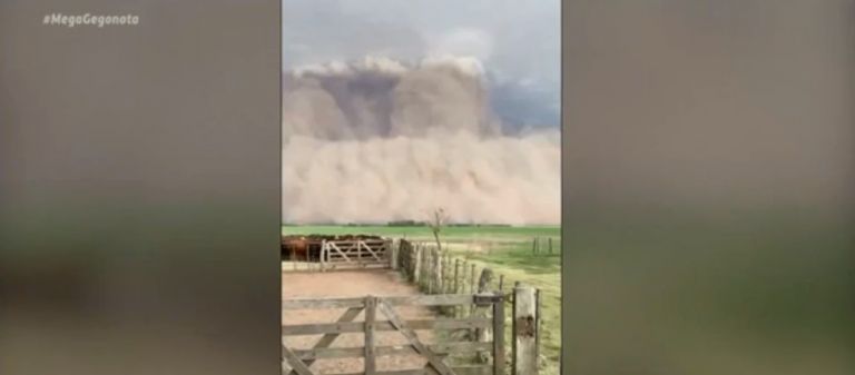 Σπάνιες εικόνες: Αμμοθύελλα σκεπάζει την Αργεντινή