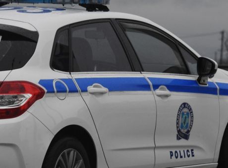 Σύλληψη δύο διακινητών στην Εγνατία Οδό – Είχαν κρύψει πρόσφυγες και στο πορτμπαγκάζ οχήματος
