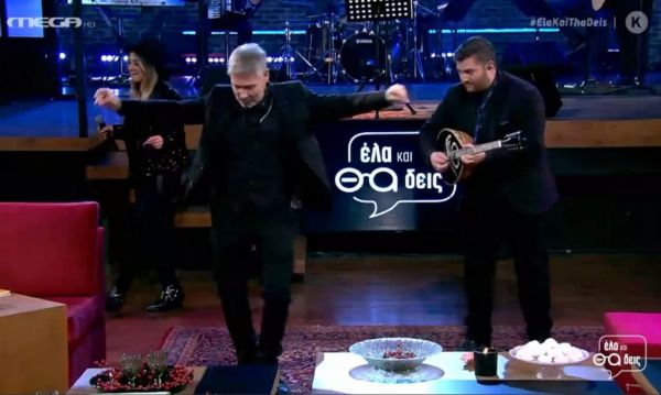 Το ζεϊμπέκικο του Θοδωρή Αθερίδη στο «Πρώτη φορά» με τη φωνή της Μελίνας Ασλανίδου