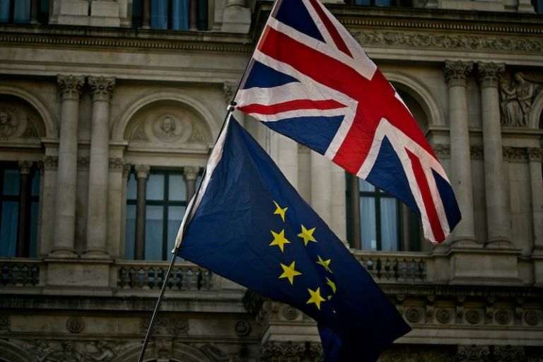 Brexit: Αλλαγές σε φοιτητές, εργαζόμενους και ταξιδιώτες από την Ελλάδα