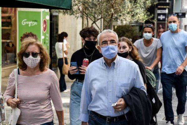 Πέτσας : Το μεγάλο στοίχημα για την κυβέρνηση είναι να πείσει τους αρνητές του εμβολιασμού