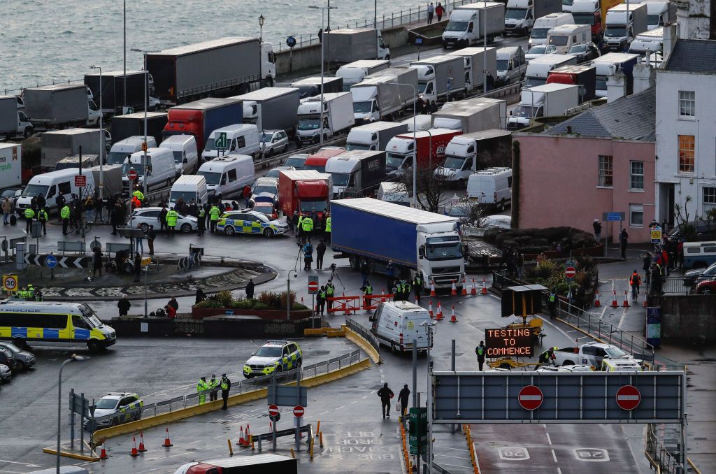 Ντόβερ : Κραυγή αγωνίας από έλληνες οδηγούς - «Είμαστε εγκλωβισμένοι, δεν έχουμε ούτε τουαλέτες»