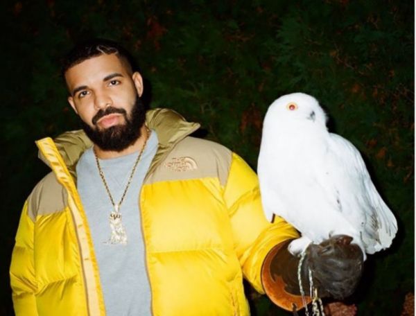 Drake : Εκτός από να τον ακούσετε, μπορείτε και να τον… μυρίσετε