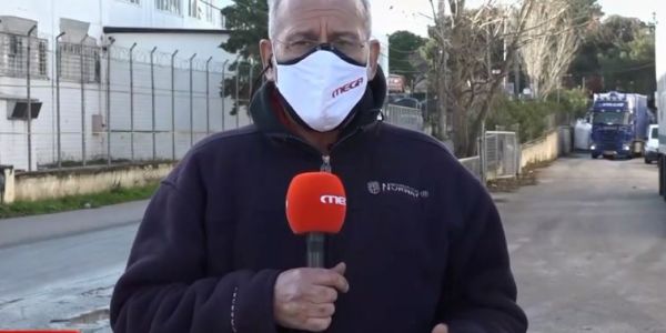 Στον δρόμο για τις αποθήκες τα εμβόλια που έφθασαν σήμερα στην Αθήνα