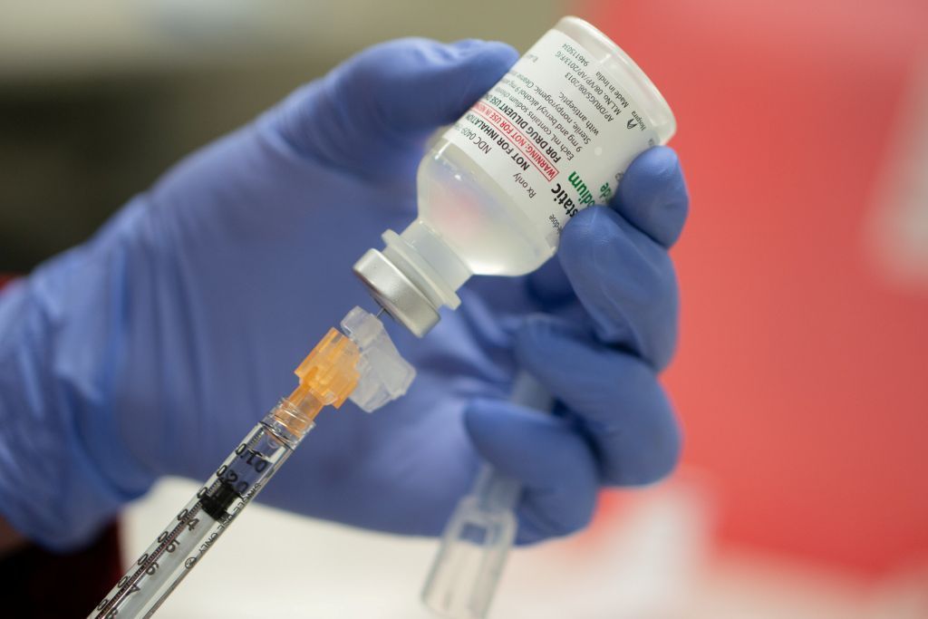 Αθηνά Λινού: Εξαιρετικά ασφαλές το εμβόλιο έναντι του κοροναϊού