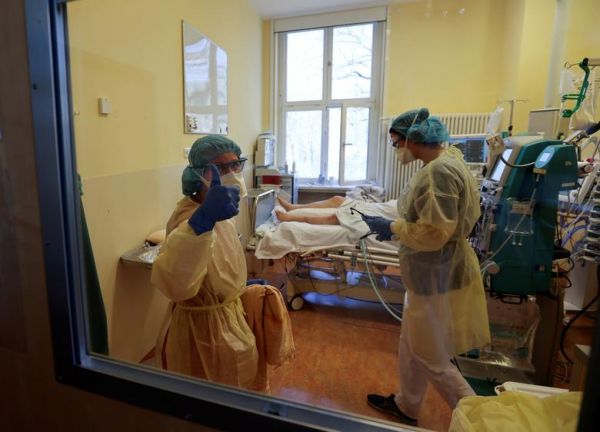 Κοροναϊός : Με χρόνια κόπωση ο ένας στους δύο ασθενείς που αποθεραπεύονται