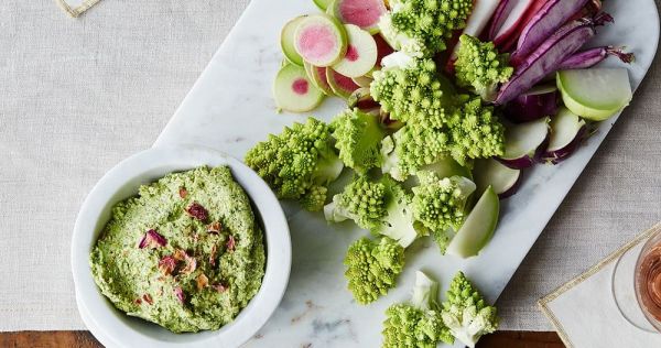 Ντιπ με φέτα, μυρωδικά και φιστίκια Αιγίνης