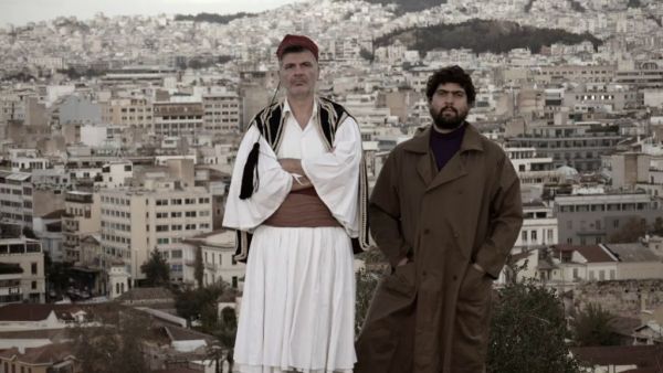 Φοίβος Δεληβοριάς και Δημήτρης Καραντζάς μετακινούνται στην πόλη και ψάχνουν απαντήσεις