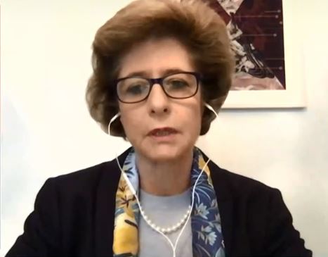 Μία από τις γιατρούς που θα εμβολιαστούν την πρώτη μέρα μιλά στο MEGA