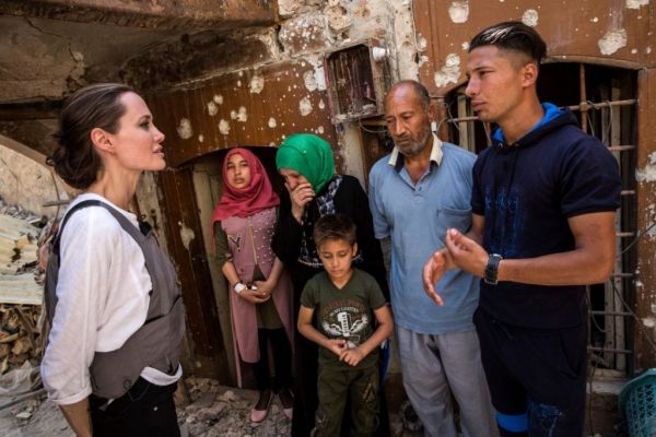 Angelina Jolie: Χρειάζεται μια νέα προσέγγιση στην ανθρωπιστική βοήθεια