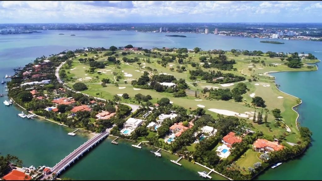 Indian Creek: Το «καταφύγιο των δισεκατομμυριούχων» είναι ένα νησί μόλις 100 κατοίκων