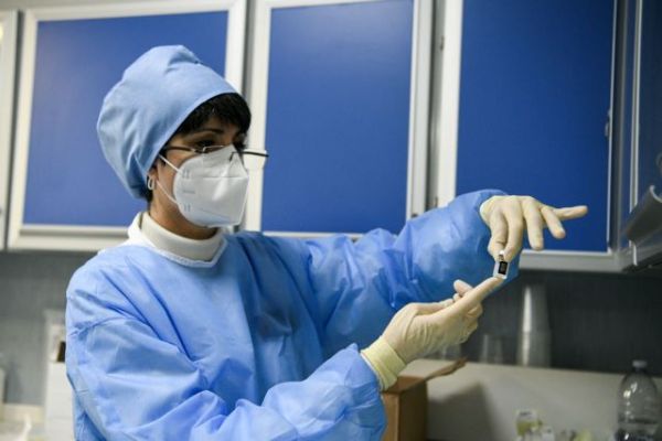 Ιταλία : Βρέθηκε μετάλλαξη του κοροναϊού που κυκλοφορούσε από τον Αύγουστο