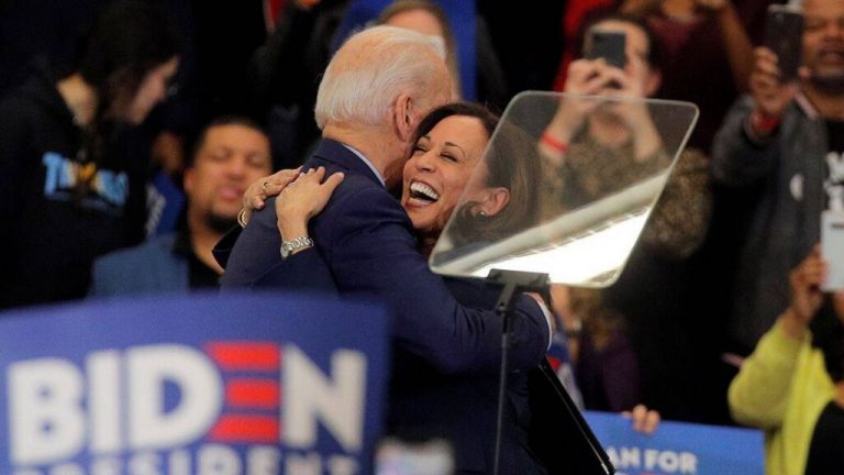 TIME : Τζο Μπάιντεν και Κάμαλα Χάρις οι «προσωπικότητες της χρονιάς» για το περιοδικό