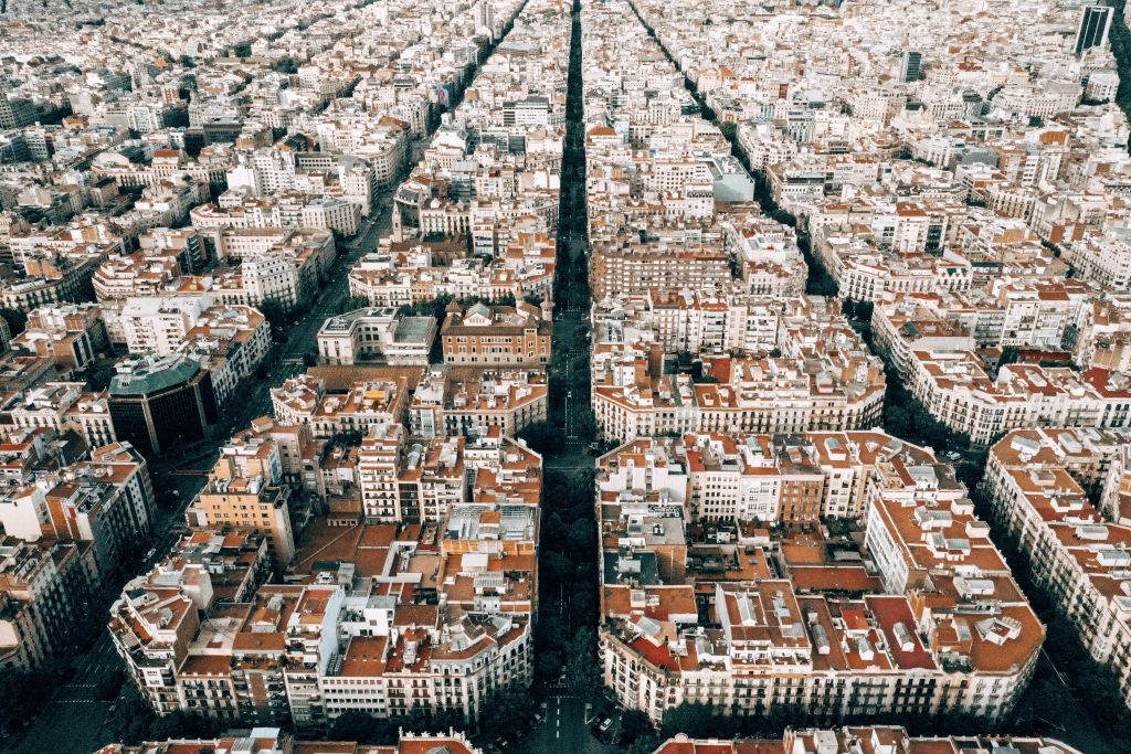 Βαρκελώνη : Μεταμορφώνεται για να νικήσει τη ρύπανση και τον συνωστισμό