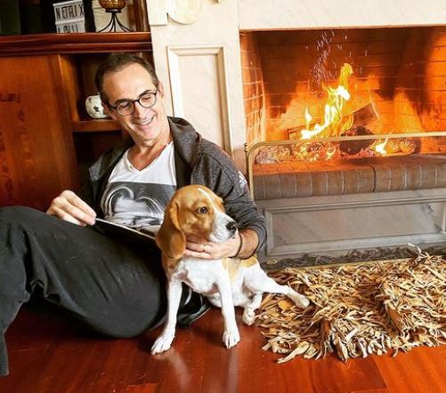 Δύσκολες ώρες για τον Κώστα Κρομμύδα: Πέθανε από κοροναϊό ο πατέρας του