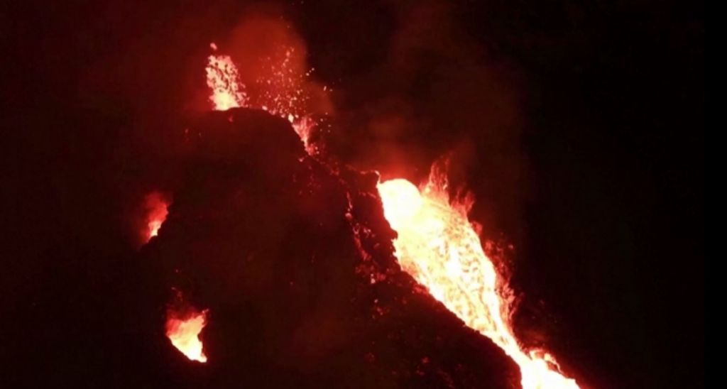 Χαβάη : Τα πύρινα ποτάμια του ηφαιστείου Κιλαουέα