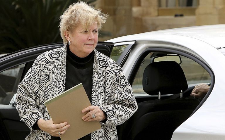 Βάζουν βόμβα και στο Κυπριακό : Θέμα δύο κρατών έθεσε ο Τατάρ στη Λουτ