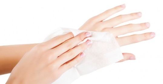 ΕΟΦ : Αποσύρονται αντισηπτικά μαντιλάκια