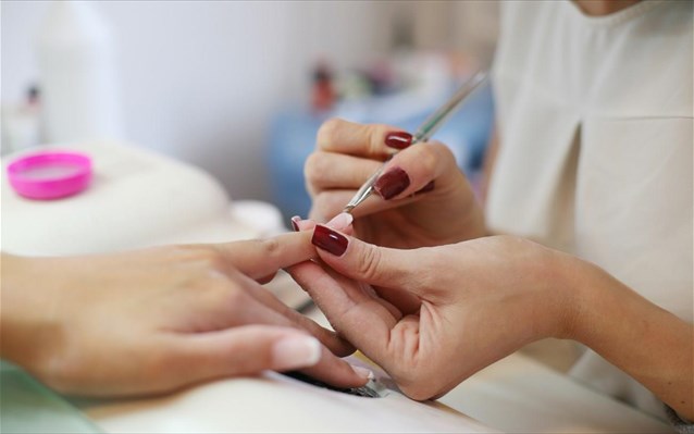 Lockdown : «Πρεμιέρα» για την περιποίηση νυχιών – Πώς θα λειτουργούν