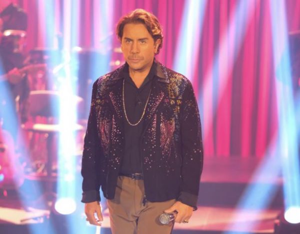 «Σπίτι με το MEGA»: Grand Finale 2020 με μεγάλες επιτυχίες του Γιώργου Μαζωνάκη