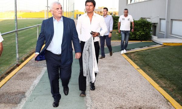 Βράζει ο κόσμος της ΑΕΚ : «Ψευτο-Ωνάση Τίγρη μην κατέβουμε την Τετάρτη»