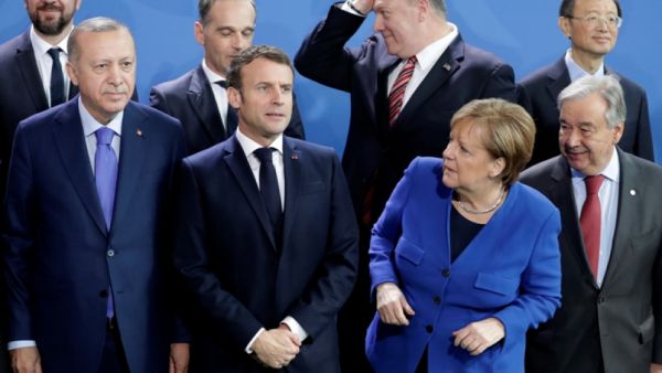 Τουρκία : Μάχες χαρακωμάτων για την επιβολή κυρώσεων