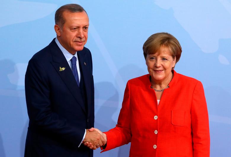 Μέρκελ : Η ΕΕ θα συζητήσει τις εξαγωγές όπλων στην Τουρκία με το ΝΑΤΟ και τη νέα κυβέρνηση των ΗΠΑ