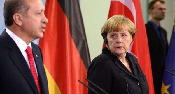 Μέρκελ : Δεν υπήρξε εντατικός διάλογος ΕΕ  με Άγκυρα – «Μάχη» στην ΕΕ για την επιβολή κυρώσεων