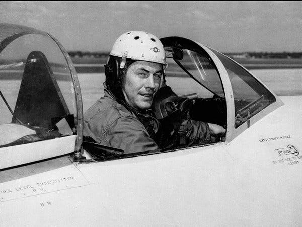 Τσακ Γέγκερ : Πέθανε ο πρώτος πιλότος που έσπασε το φράγμα της ταχύτητας του ήχου
