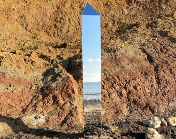 Μυστήριο δίχως τέλος: Νέοι μονόλιθοι εμφανίζονται ο ένας μετά τον άλλον