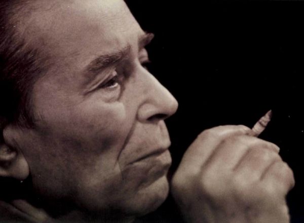 Ιάκωβος Καμπανέλλης : Ρίχνω την καρδιά μου στο πηγάδι