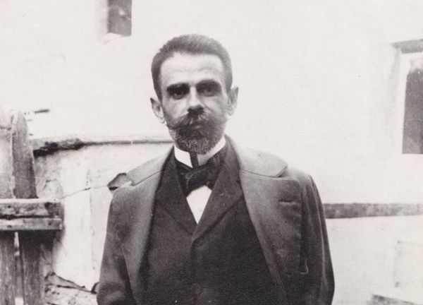 Κωστής Παλαμάς : Της ρήγισσας Πρωτοχρονιάς μεστό είναι το παλάτι