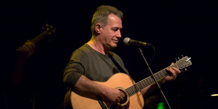 Το εμβόλιο, οι «ψεκασμένοι» και η… κουτσή Μαρία