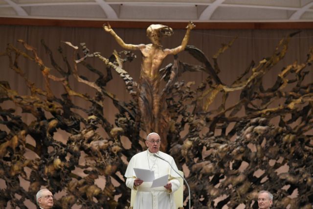 Κοροναϊός : «Ναι» από το Βατικανό στα εμβόλια κατά της πανδημίας