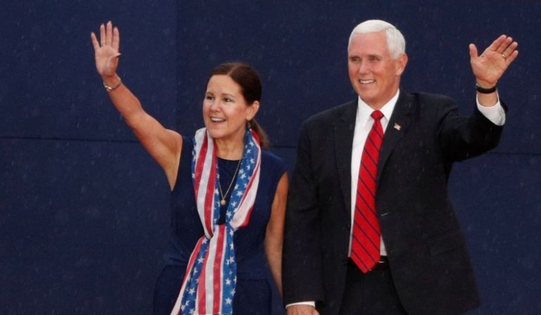 ΗΠΑ : Πότε θα εμβολιαστούν δημόσια Πενς, Μπάιντεν και Ομπάμα – Γιατί όχι ο Τραμπ