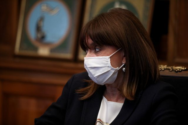 Σακελλαροπούλου : Τα ανθρώπινα δικαιώματα τελούν σε καθεστώς πίεσης