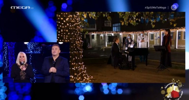 Συγκίνηση: Ο Στέφανος Κορκολής παίζει πιάνο και τραγουδά έξω από το νοσοκομείο «Σωτηρία»