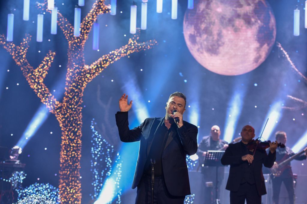 Aντώνης Ρέμος στο MEGA: «Γιατί τελικά η ζωή μας είναι στιγμές»