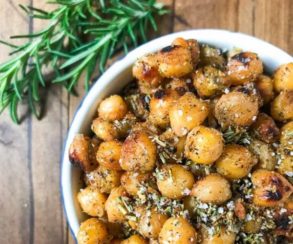 Τραγανά ρεβίθια με μπαχαρικά